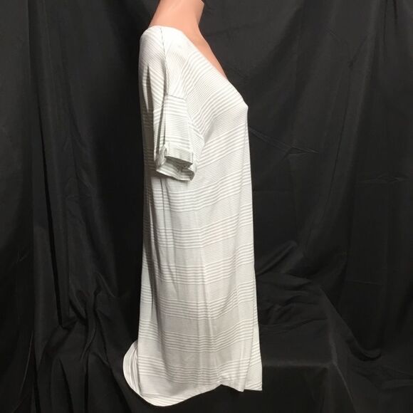 Nordstrom Lingerie Soft Striped Nightshirt (D13) - Picture 4 of 7